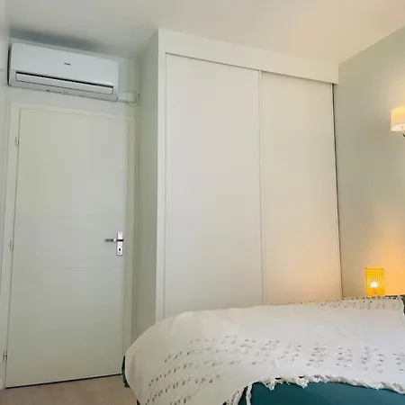 Carre D'or Apartamento *