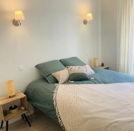 Carre D'or Apartment *